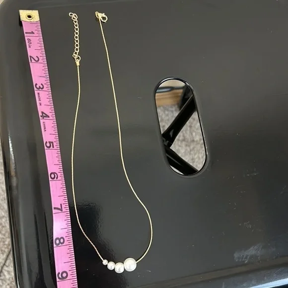 𝅺NWT faux pearl necklace - Picture 8 of 8